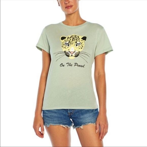 NWT Wildfox On The Prowl Leopard Keke Graphic Tee - Picture 2 of 7